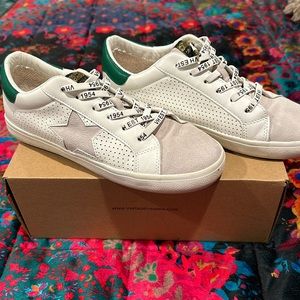 Vintage Havana Gadol Size 10 Shoes - Green